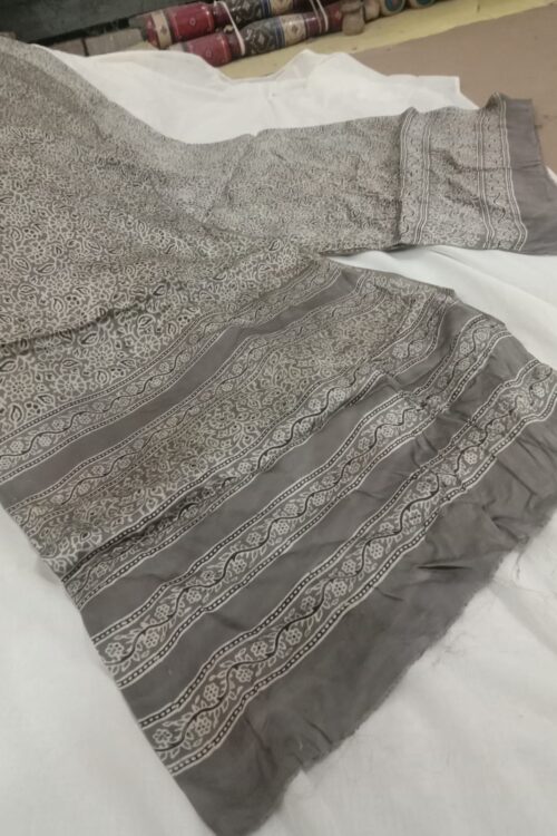 Silk 2peice  Dupatta shirt  Dupatta 3gaz Shirt 3 gaz  Wength45