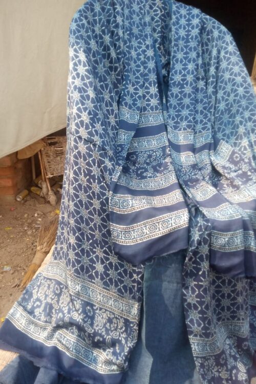 Silk 2peice Dupatta shirt Dupatta 3gaz Shirt 3gaz  Wength45 inch