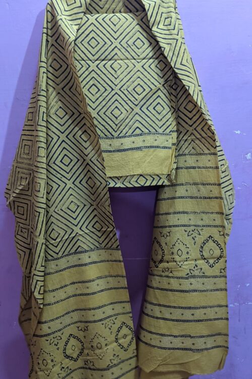 Loan 2 piece  Shirt length 2.75/wength47 Duppata length 2.75/wength47 inch